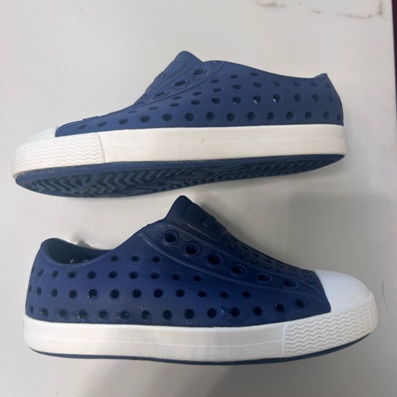 Native shoes size c6 - Picture 2 of 3